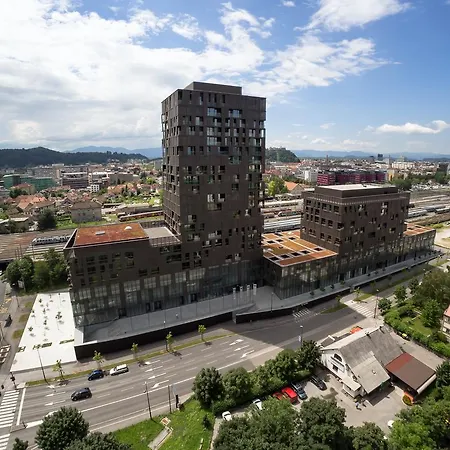 Tiliastay Ljubljana Buitenkant foto
